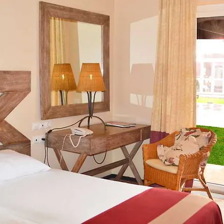 호텔 Enotel Santo Da Serra 4*