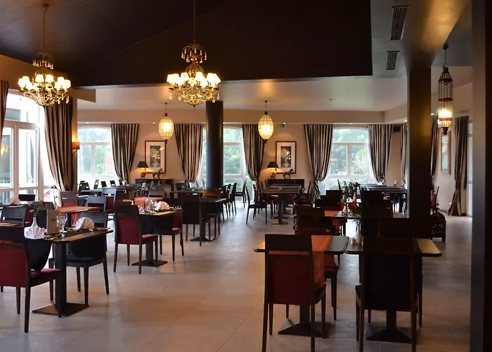 Enotel Santo Da Serra 4*