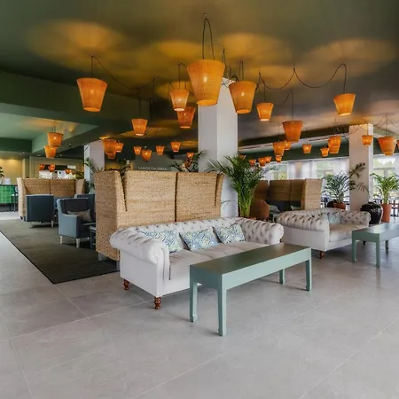 Enotel Santo Da Serra 4*