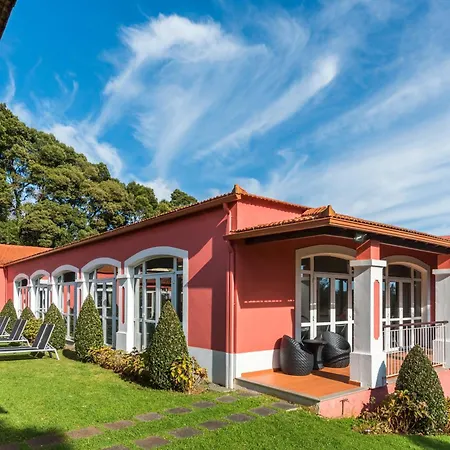 Enotel Santo Da Serra 4*