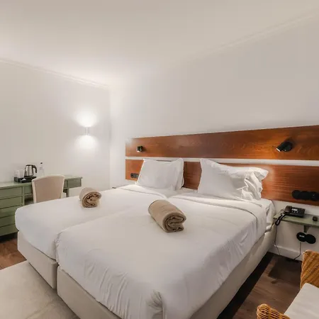 Enotel Santo Da Serra Hotel 4*