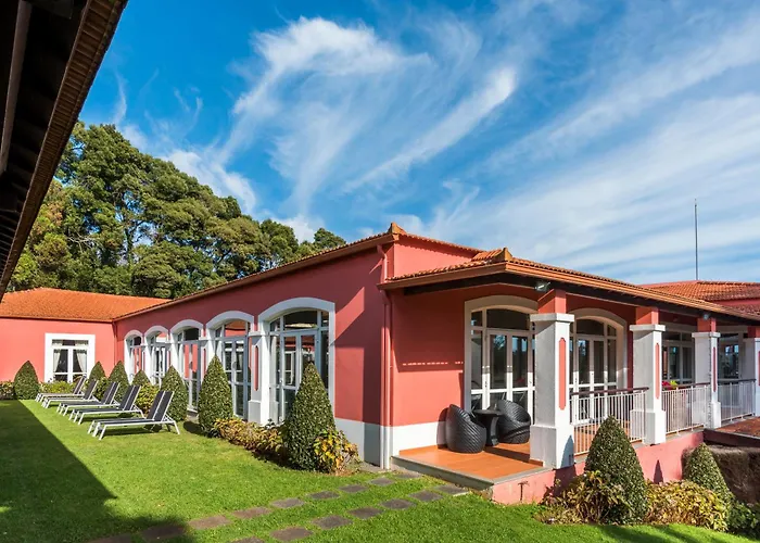 Enotel Santo Da Serra 4*