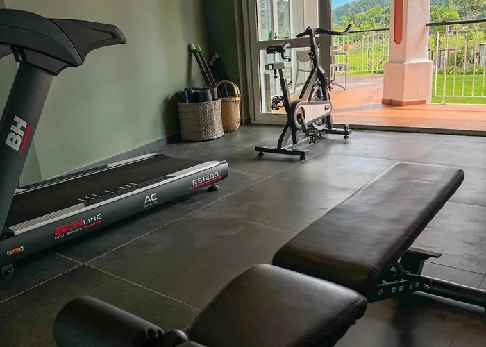 Enotel Santo Da Serra 4*