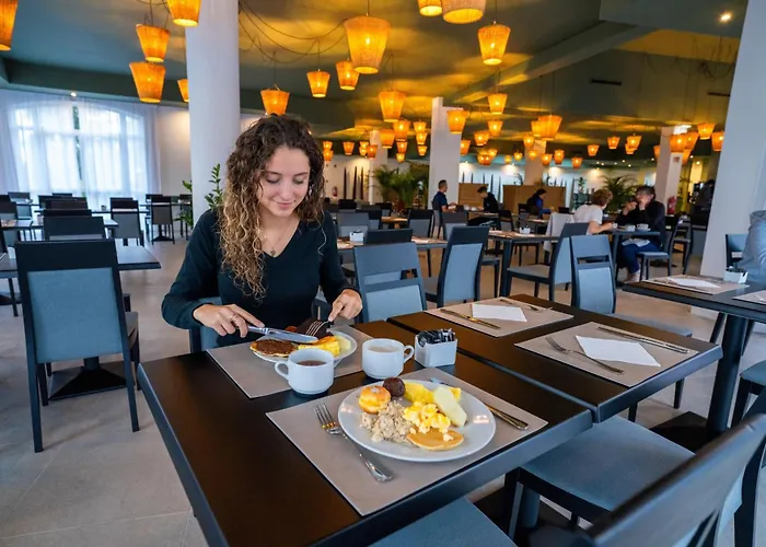 Enotel Santo Da Serra Hotel